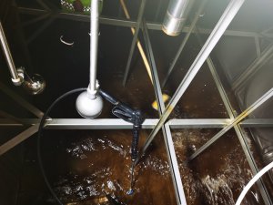 二次供水水箱如何清洗消毒？不銹鋼水箱多久清洗一次？